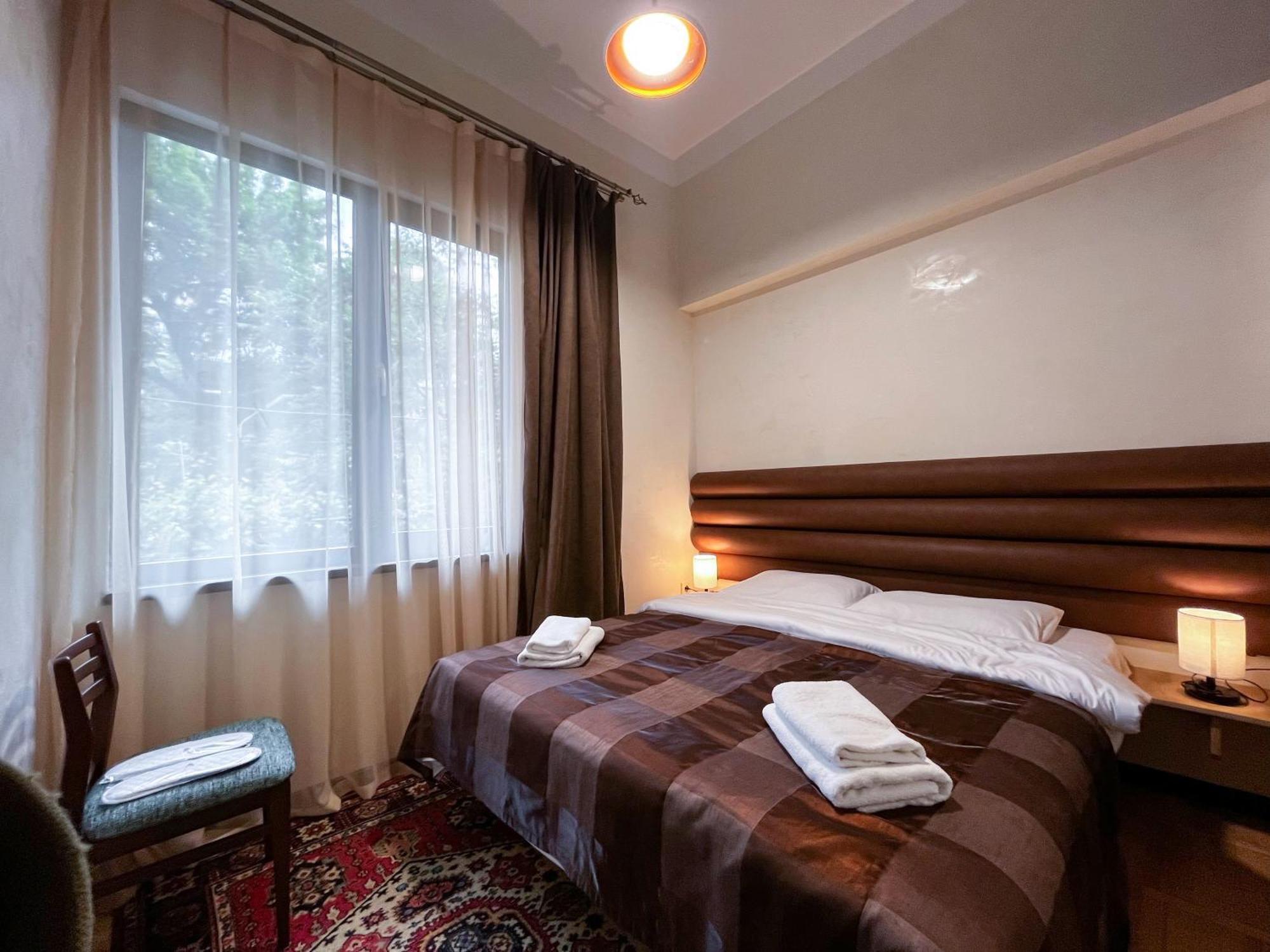 Apartments Pushkin Street 耶烈万 外观 照片