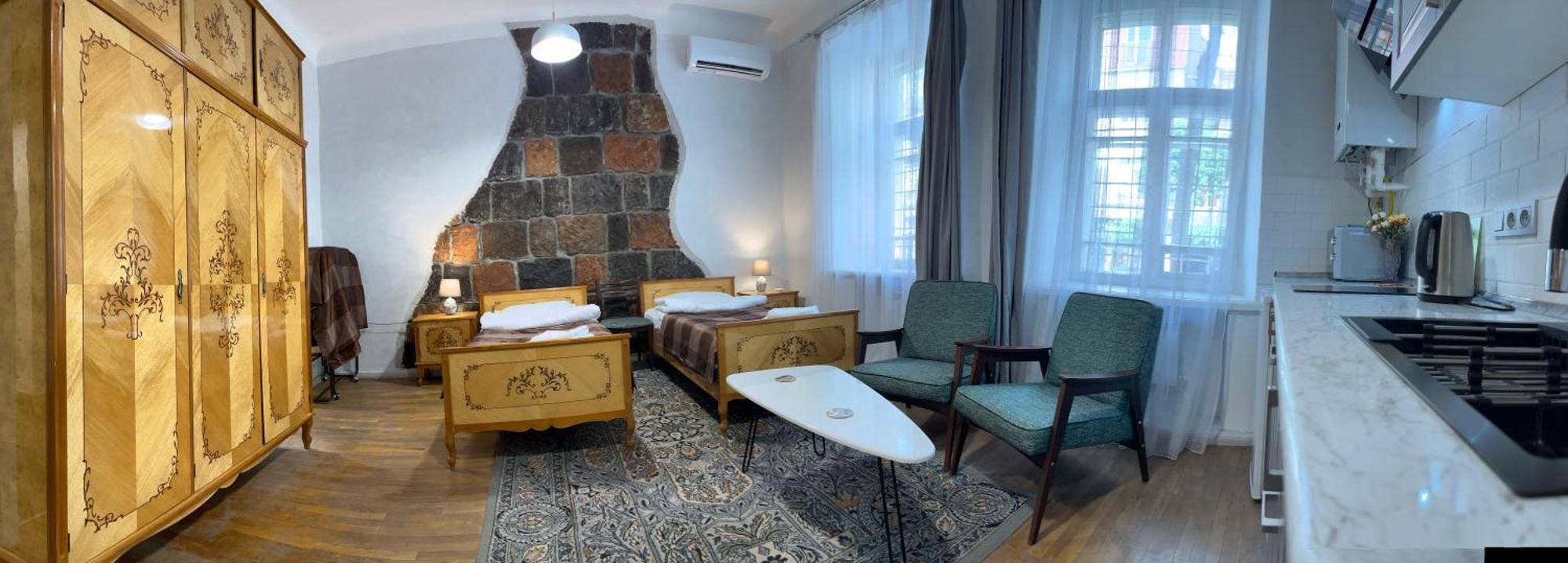 Apartments Pushkin Street 耶烈万 外观 照片
