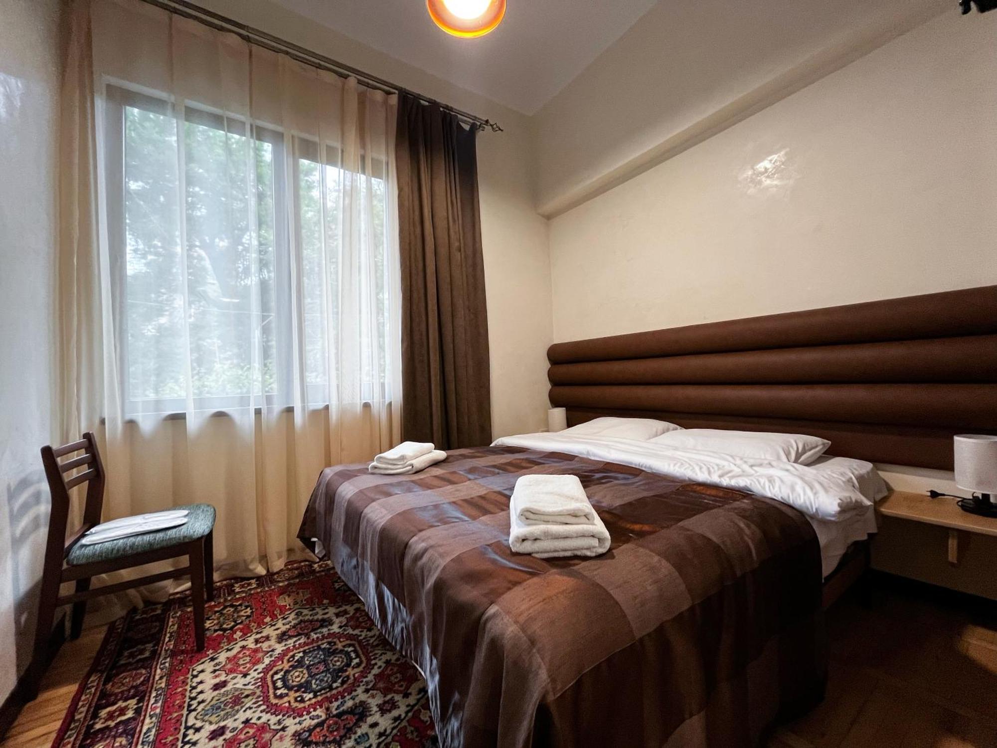 Apartments Pushkin Street 耶烈万 外观 照片