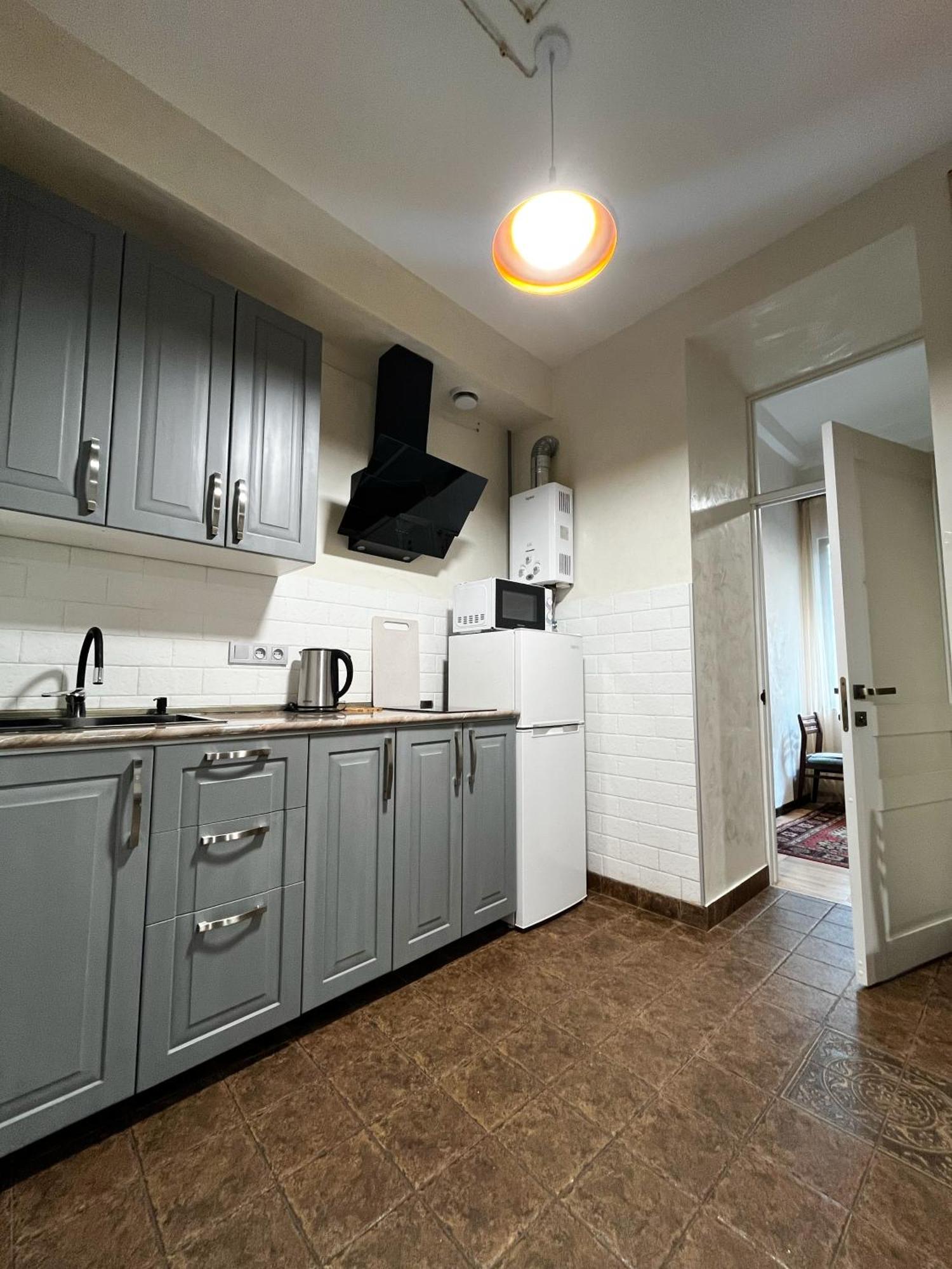 Apartments Pushkin Street 耶烈万 外观 照片