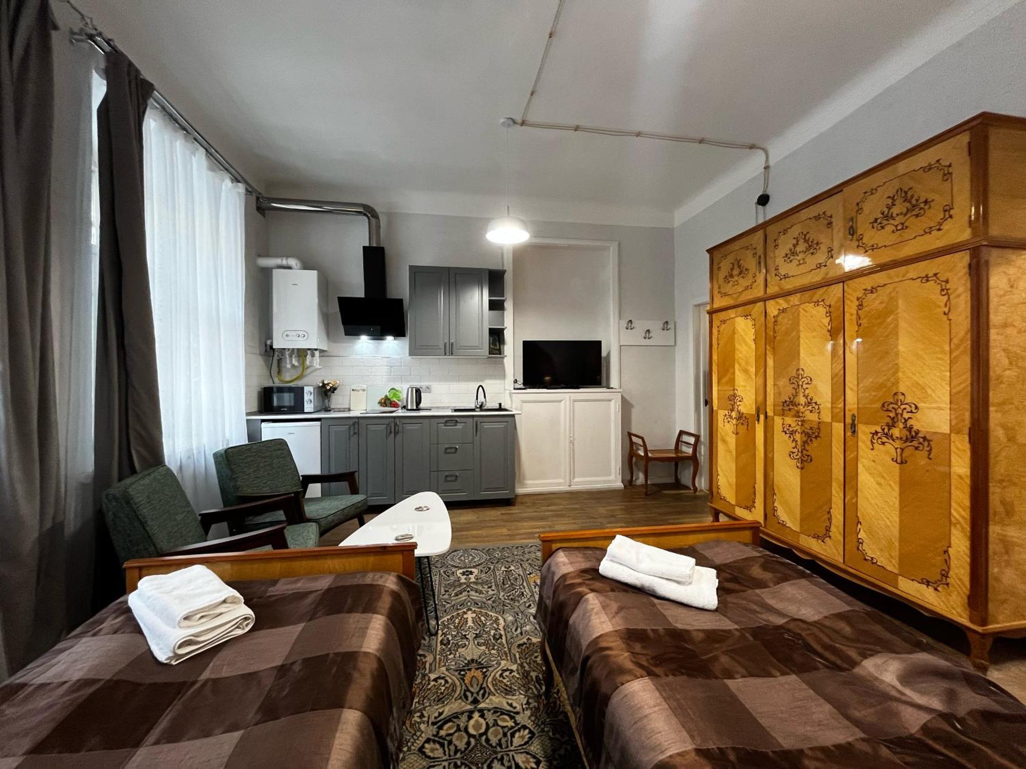 Apartments Pushkin Street 耶烈万 外观 照片